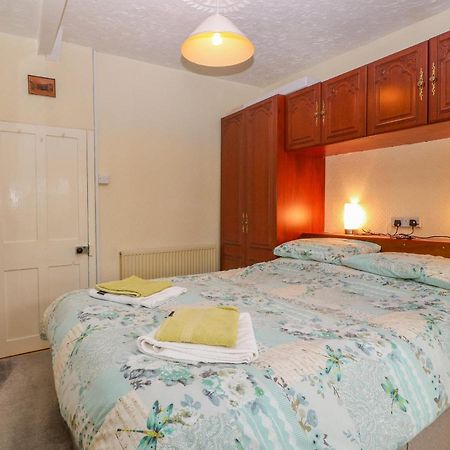 Tir Bedw Villa Ederyn ภายนอก รูปภาพ
