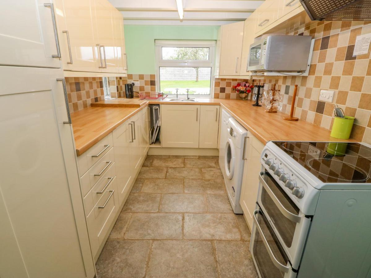 Tir Bedw Villa Ederyn ภายนอก รูปภาพ