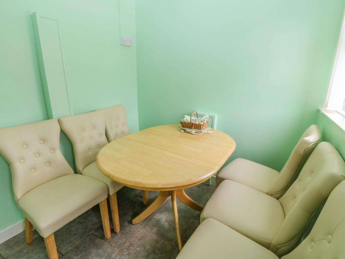 Tir Bedw Villa Ederyn ภายนอก รูปภาพ