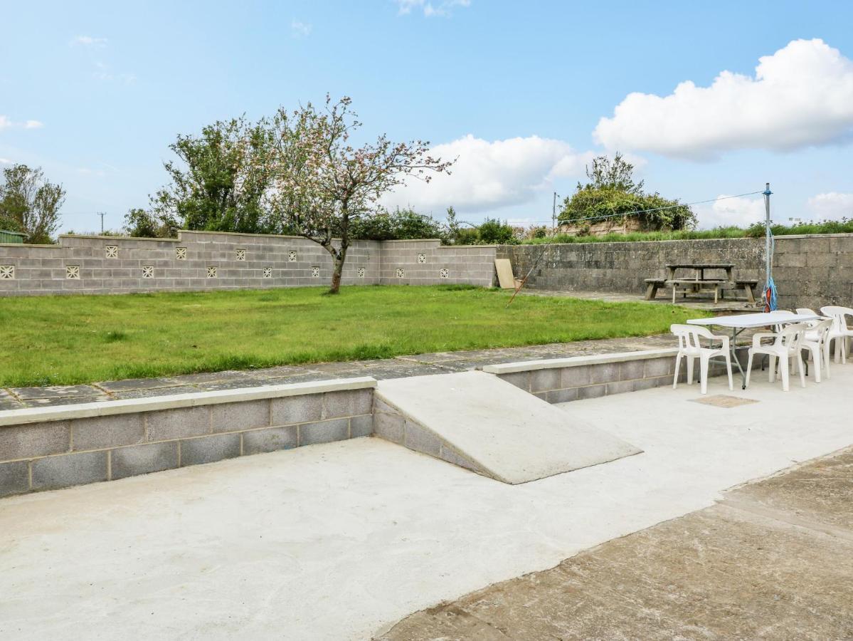 Tir Bedw Villa Ederyn ภายนอก รูปภาพ