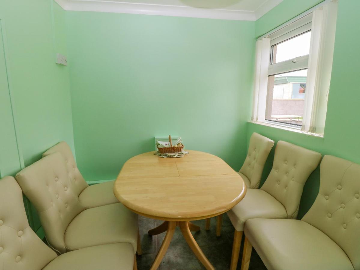 Tir Bedw Villa Ederyn ภายนอก รูปภาพ