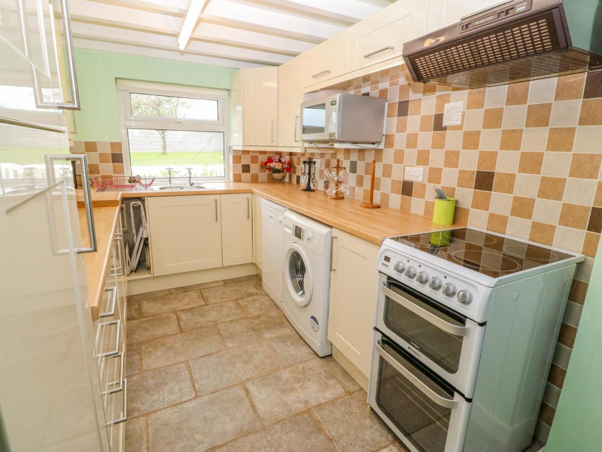 Tir Bedw Villa Ederyn ภายนอก รูปภาพ